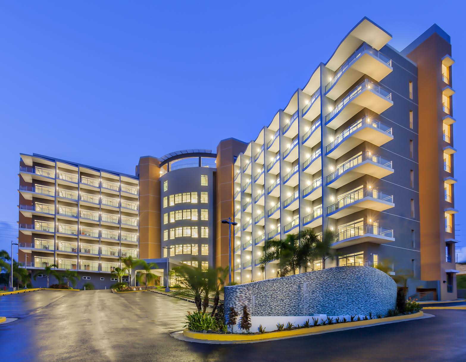 Las Cascadas Hotel F&R Construction Company