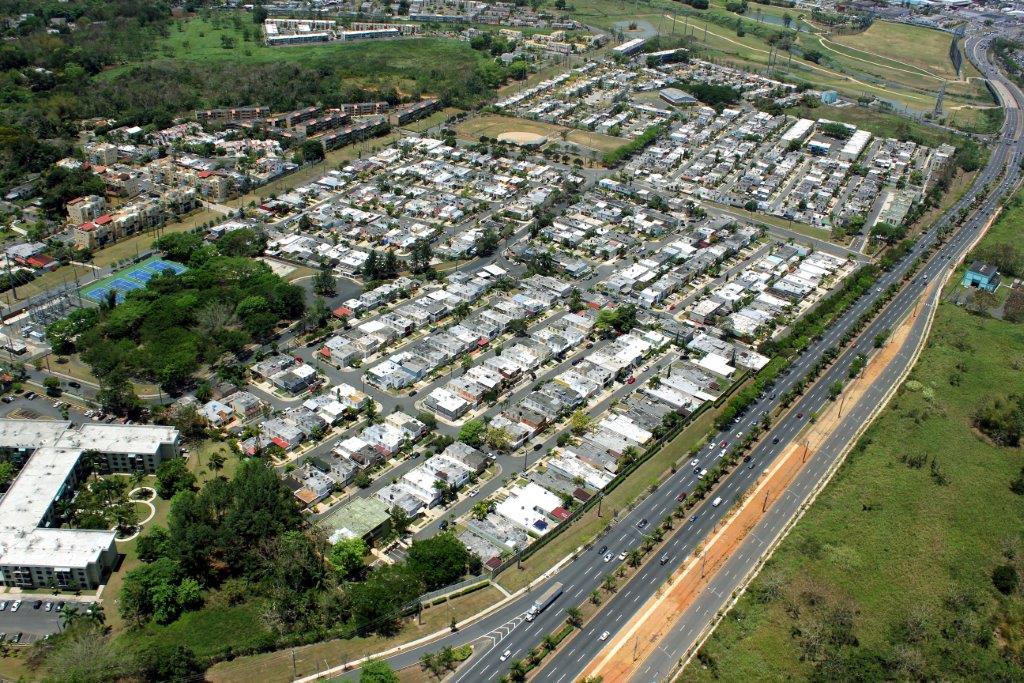 Alturas de Río Bayamón Development F&R Construction Company